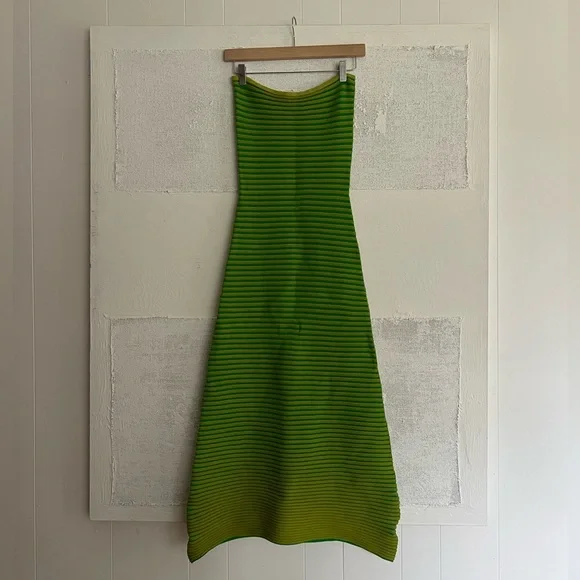 The Wolf Gang Viral ‘Sunmor’ Lime Knit Maxi Dress - Picture 5 of 15
